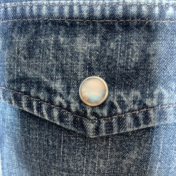 COPY - J. CREW DENIM BUTTON DOWN LONG SLEEVE TOP - Picture 6 of 6